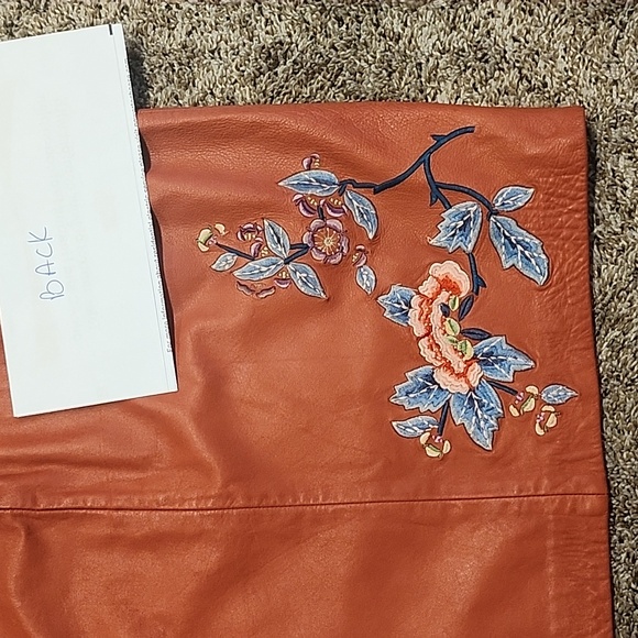 Leather skirt - Picture 8 of 9